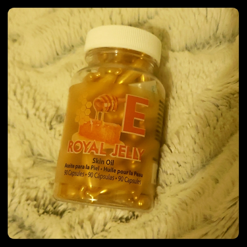 Skin oil